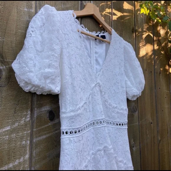 White Lace Puff Sleeve High Low Dress 🌿 - Picture 4 of 10